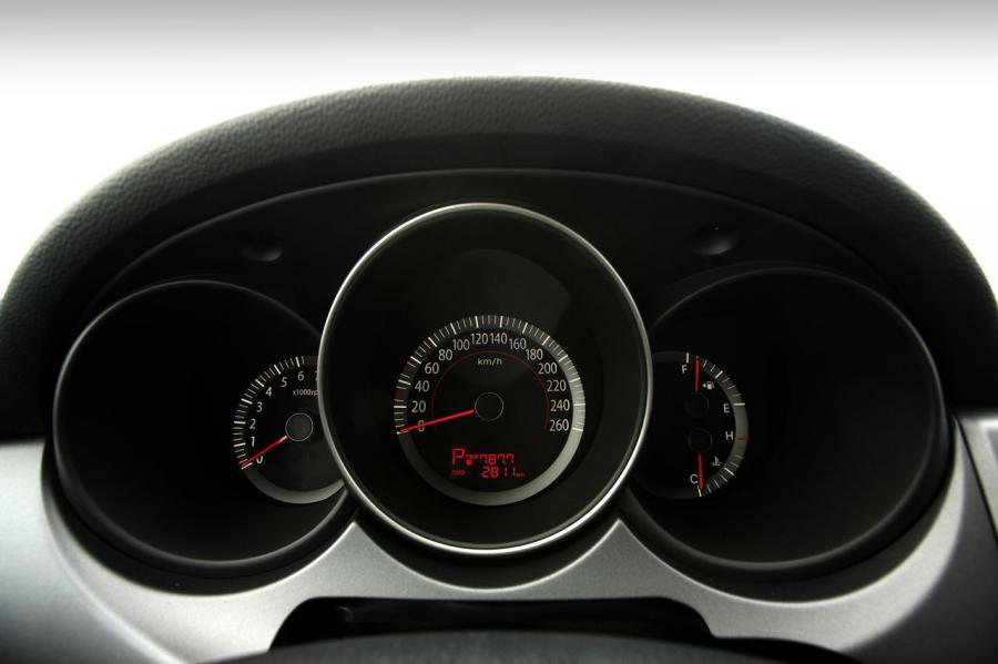  Kia Magentis 2009 года  (фото 49 из 108)